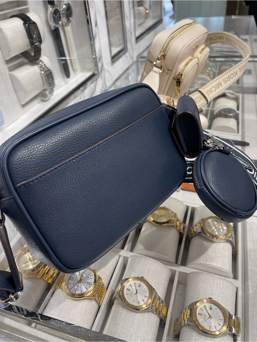 Michael Kors JST Leather Md Pocket Xbody Crossbody Bag with Case Apple Airpods - Picture 12 of 16